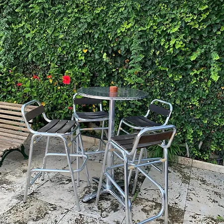 Con Piscina Y Barbacoa Cerca De Barcelona 아파트 *